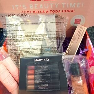 Marykay Beauty Assortment Gift Set